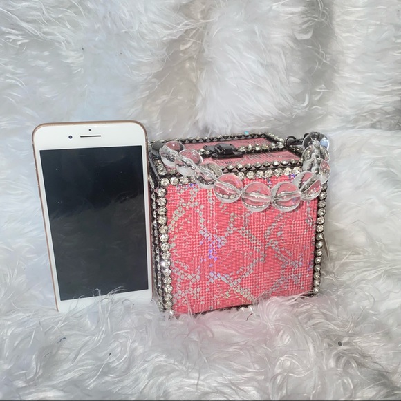 Cube Purse - Picture 2 of 12